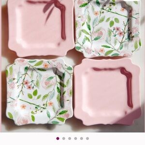 Sweet Laurel Stoneware Dessert Appetizer Plates Floral/Light Pink. Four plates